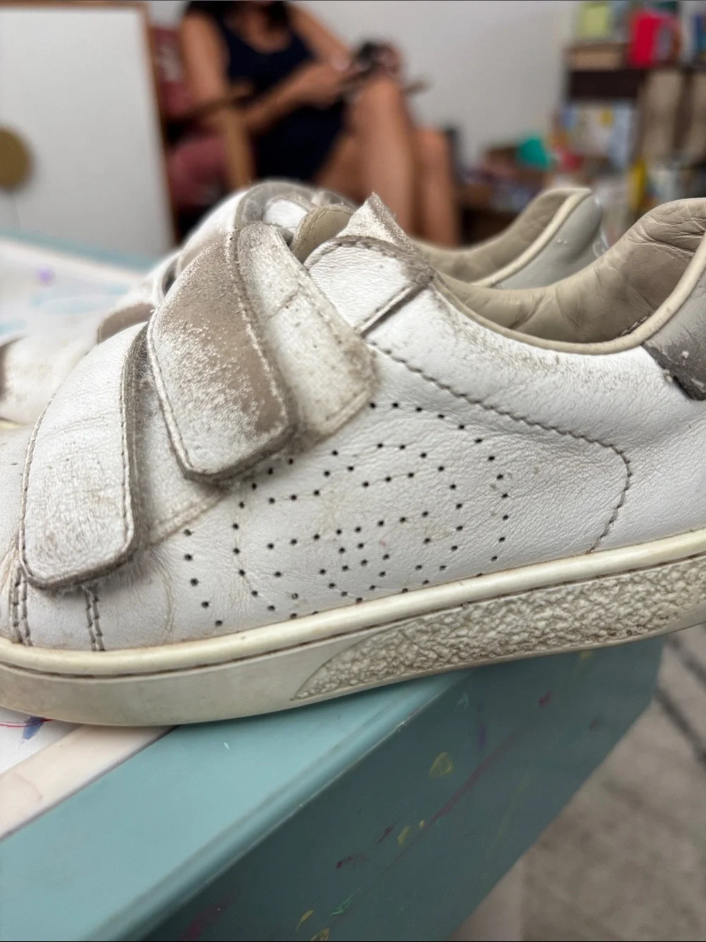 Gucci Kids White and Gray Leather Sneakers